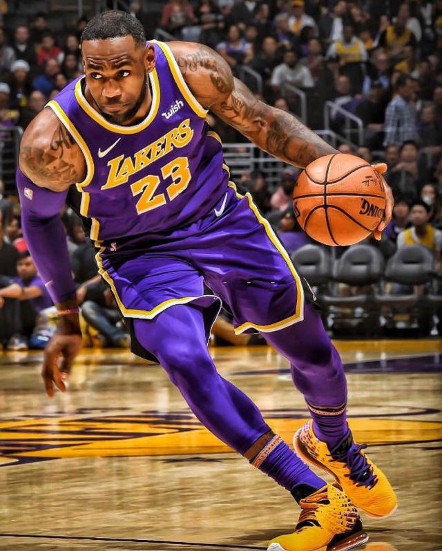 队史助攻王和抢断王，2013年最佳防守二阵，季后赛球员。